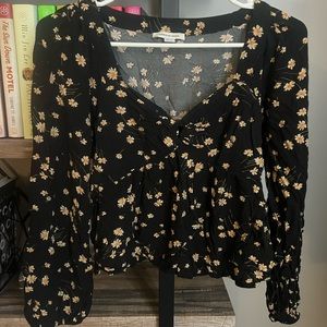 American Eagle Size S crop babydoll in black floral